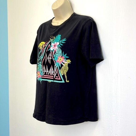 Def Leppard - Cheetah Tropical Palm Beach Def Leppard Graphic Short Sleeve T XS - Picture 5 of 9